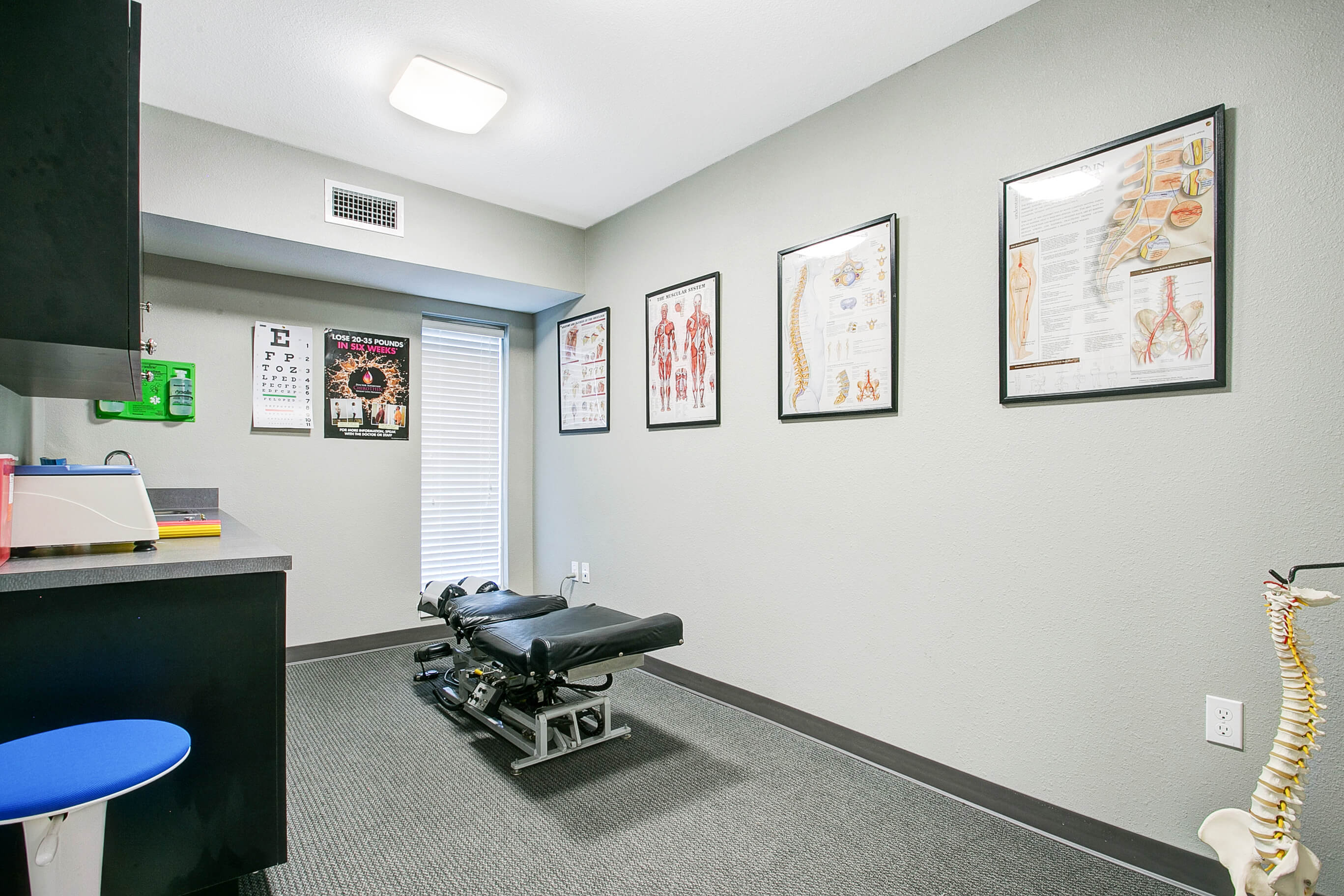 Spinal decompression therapy room at ProCare Health Center Orlando